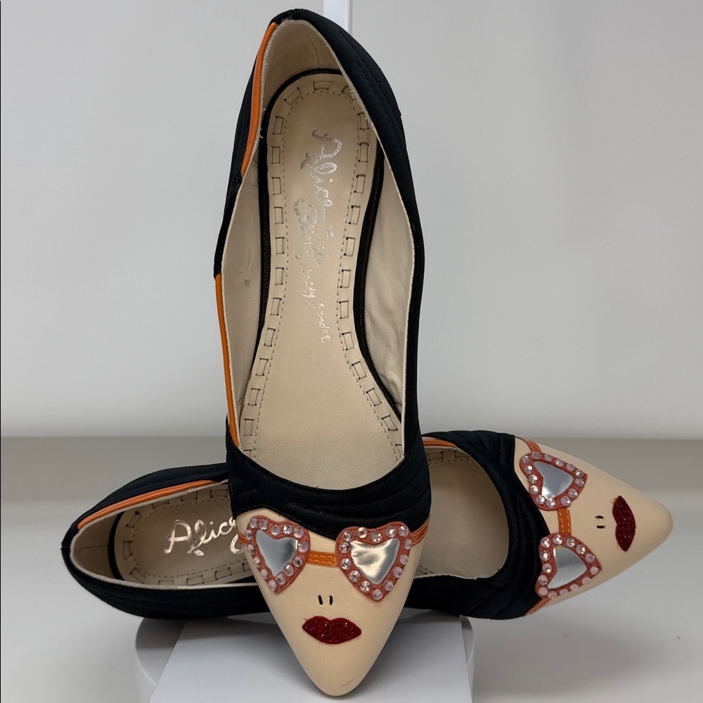 Alice & Olivia Signature Stacey Point Toe "Stace Face" Flats Size 9 Black Satin - Picture 3 of 8